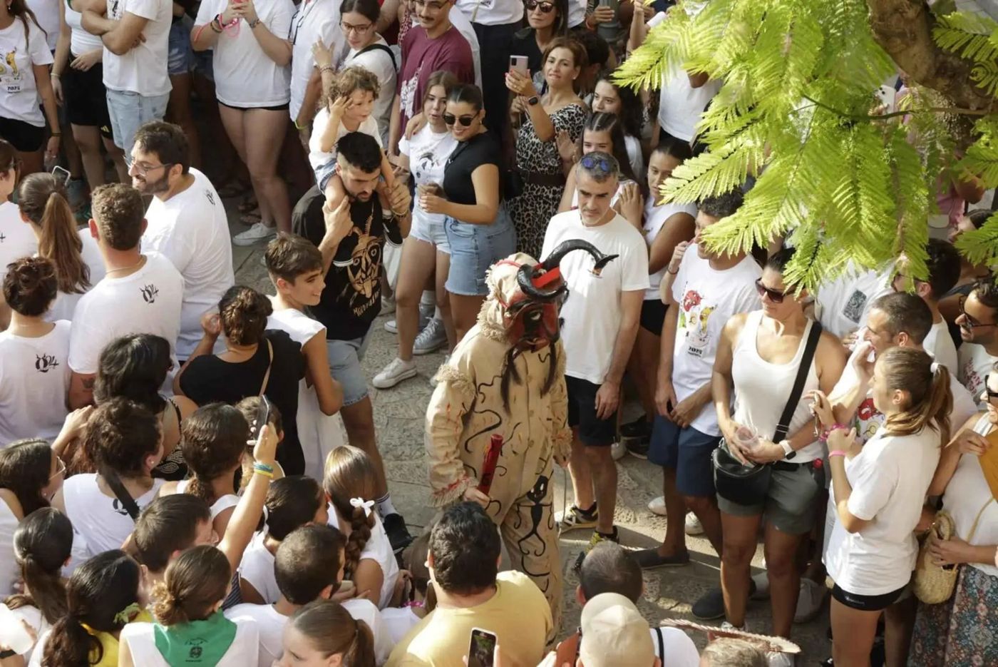 Banya Verda, el dimoni dels Cossiers de Montuïri, entre la gent