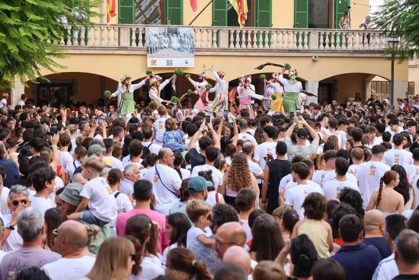 Cossiers de Montuïri a la plaça, 275 anys